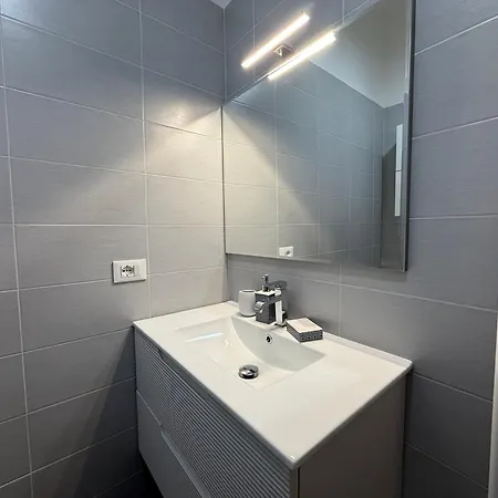 Cielo - Wide 3 Bedrooms - Italywego Appartement *