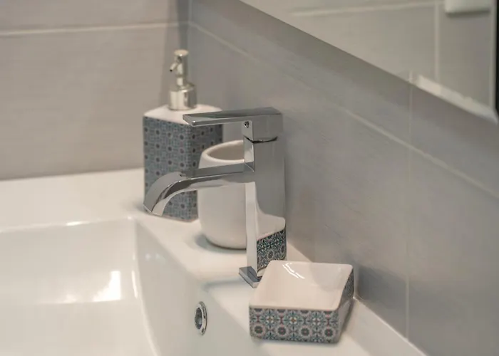 Cielo - Wide 3 Bedrooms - Italywego Apartment